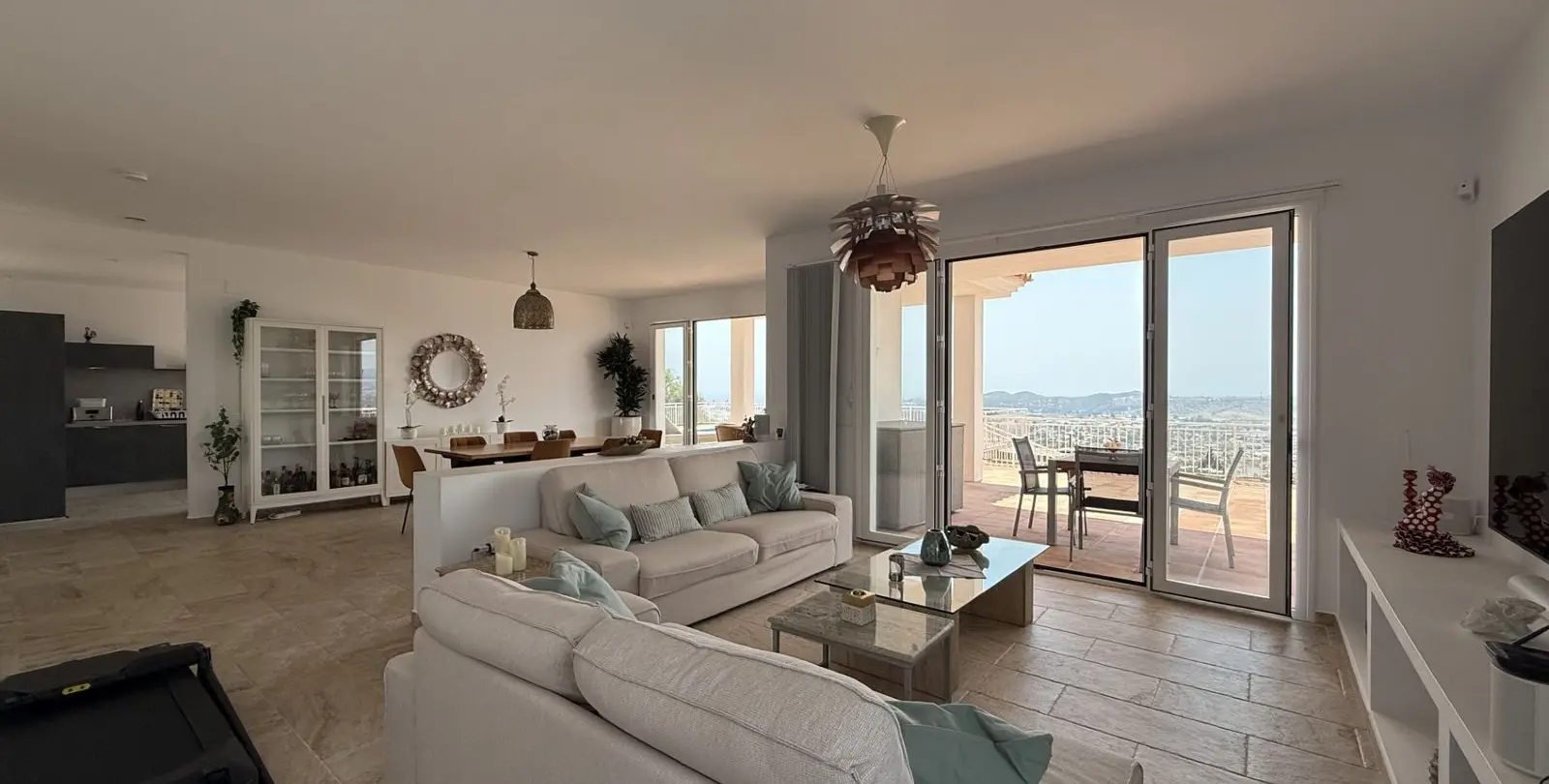 Venta de villa independiente en Sierrezuela 14