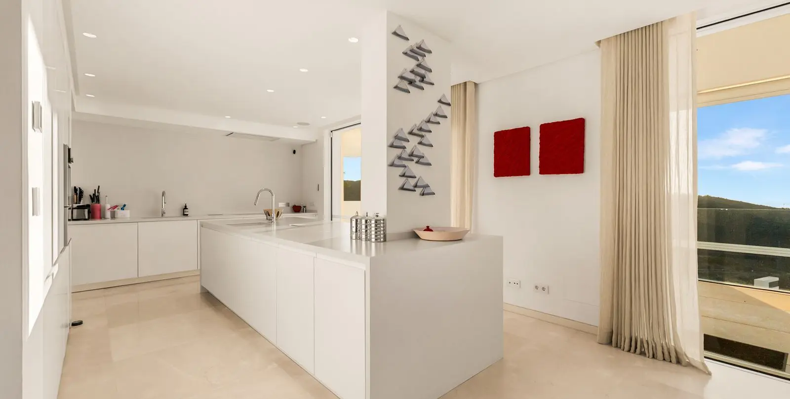 Venta de apartamento en planta baja en Ojén 10