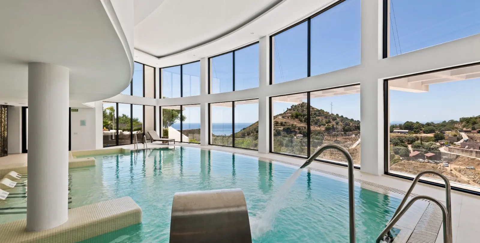 Venta de apartamento en planta baja en Ojén 42