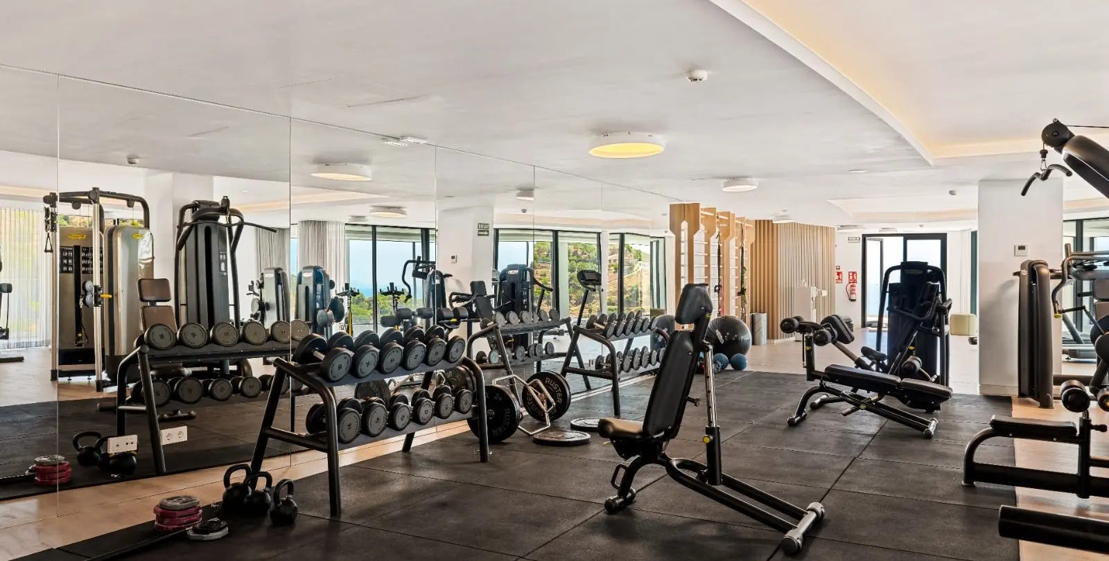 Venta de apartamento en planta baja en Ojén 45