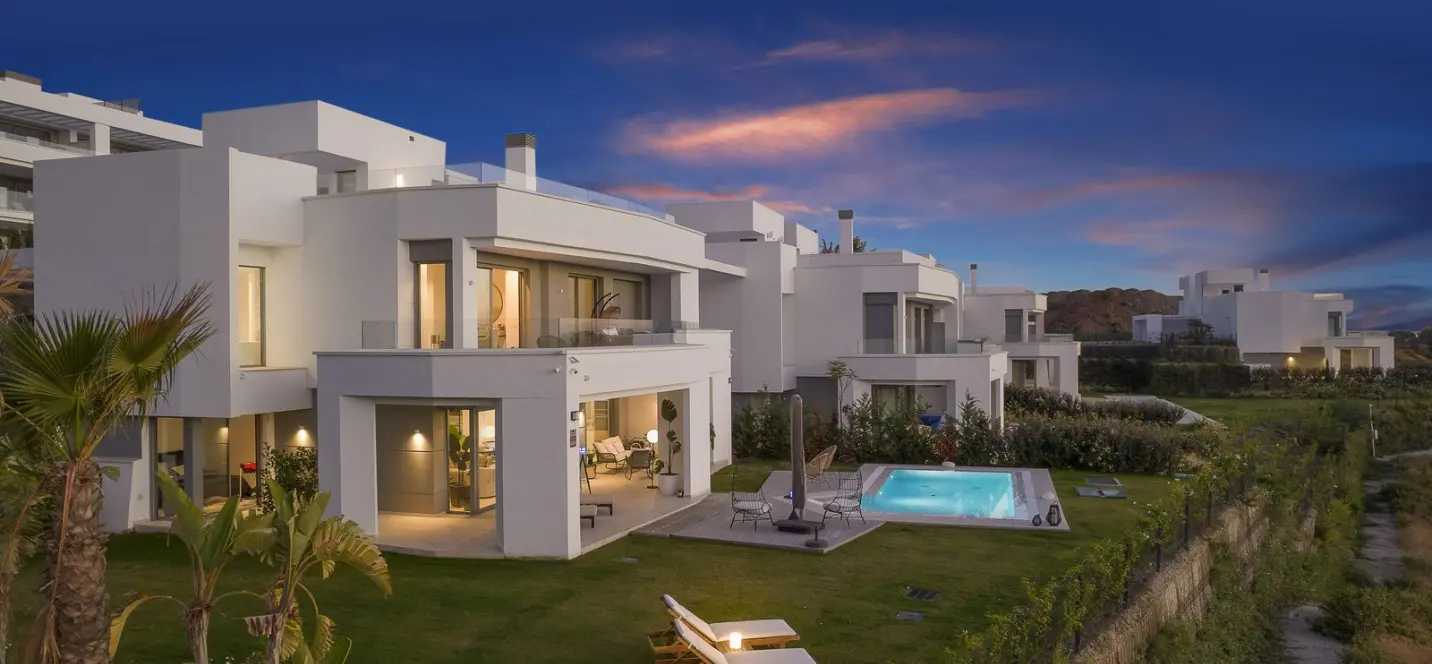 Venta de villa independiente en Marbella 0