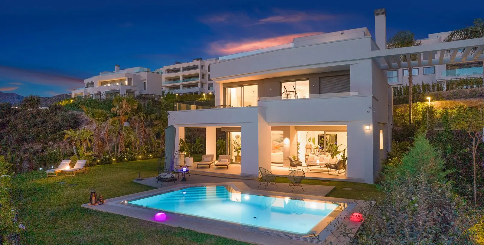 Venta de villa independiente en Marbella 2