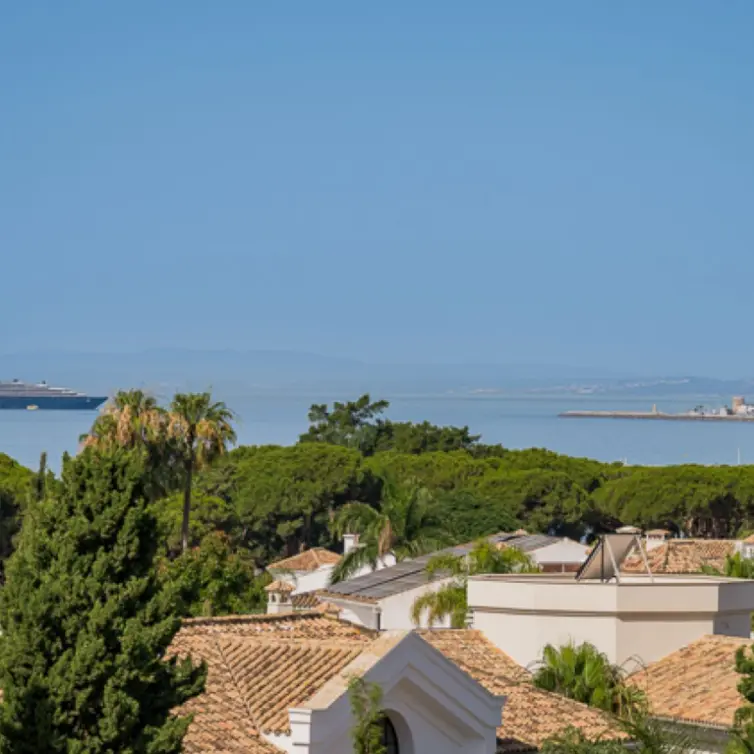 Venta de ático dúplex en Marbella