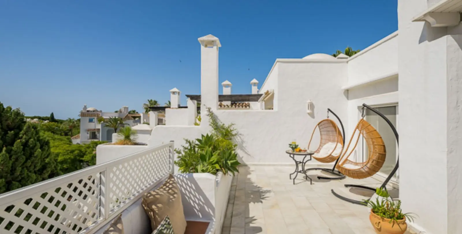 Venta de ático dúplex en Marbella 2