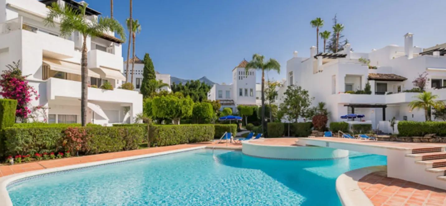 Venta de ático dúplex en Marbella 2