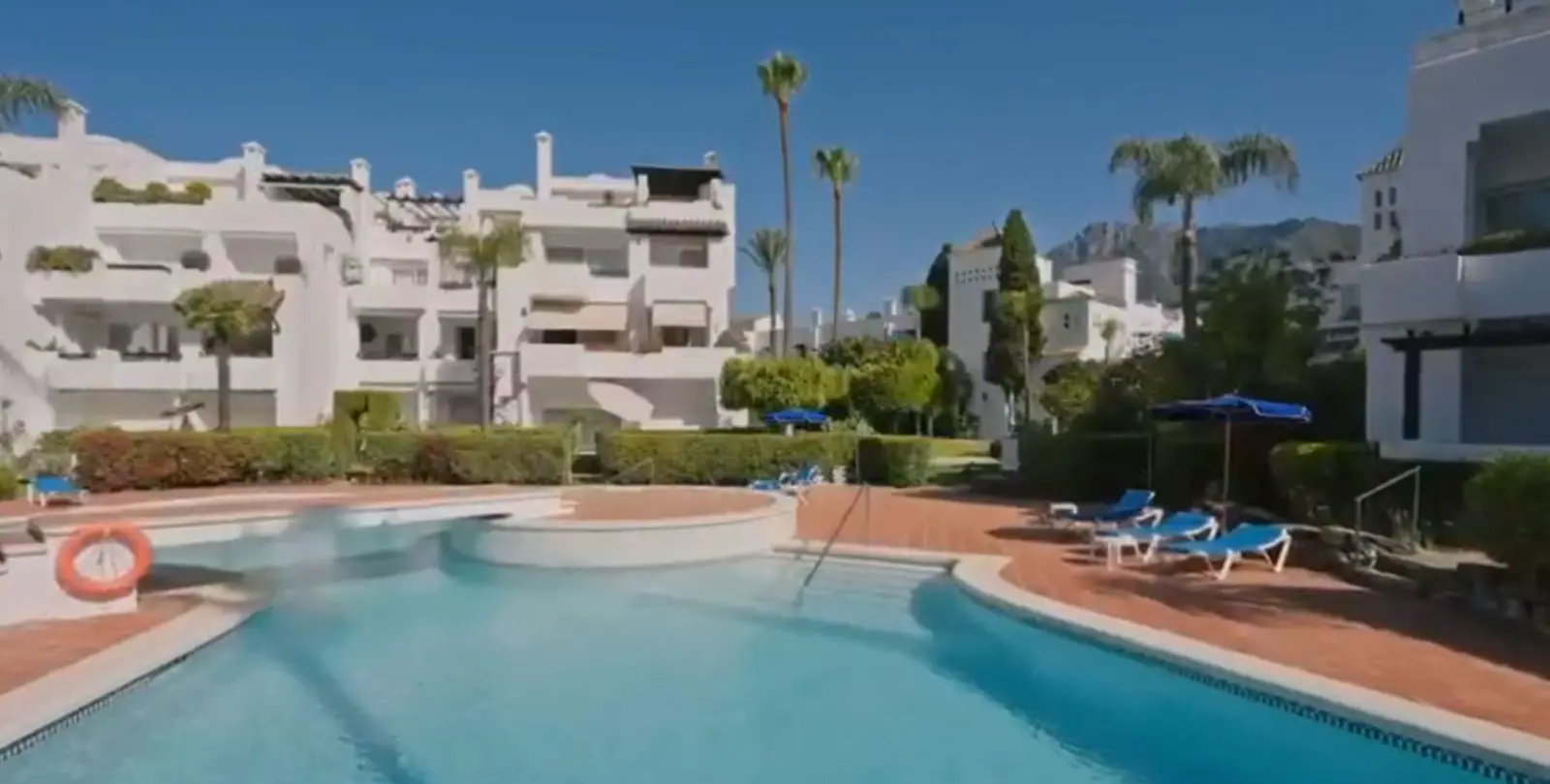 Venta de ático dúplex en Marbella 4