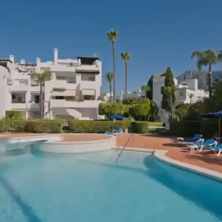 Venta de ático dúplex en Marbella