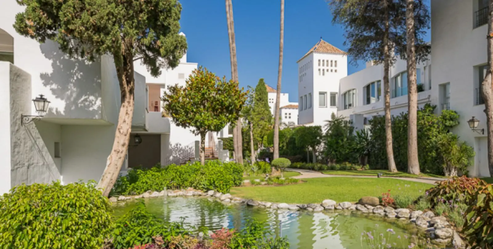 Venta de ático dúplex en Marbella 18