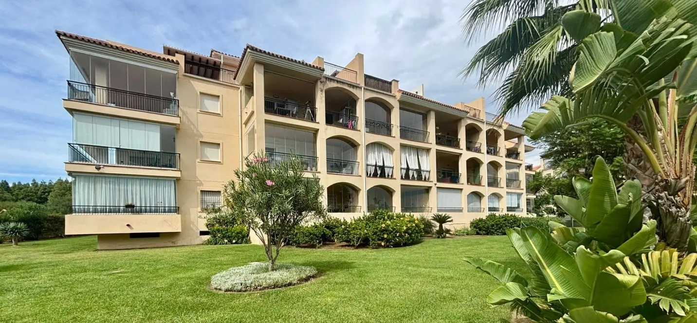 Sale of ground floor apartment in Mijas Costa 1