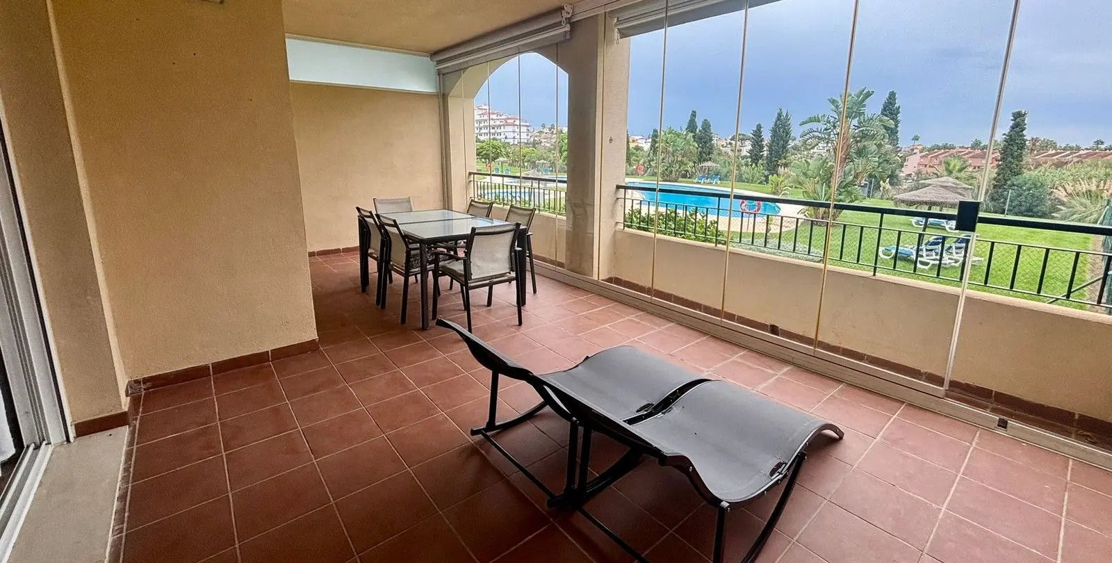 Sale of ground floor apartment in Mijas Costa 10