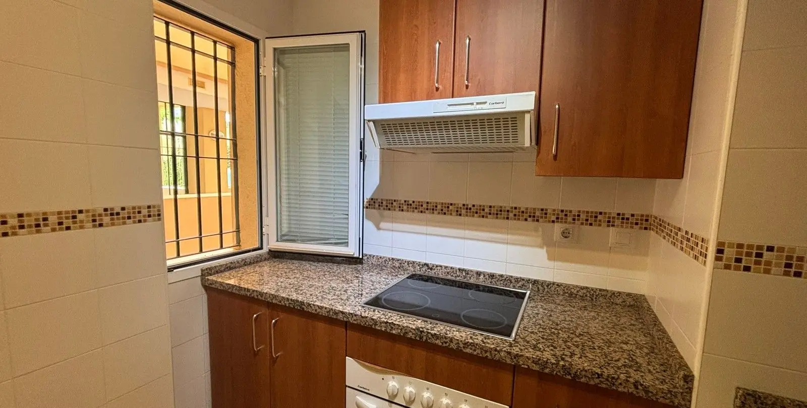 Sale of ground floor apartment in Mijas Costa 16