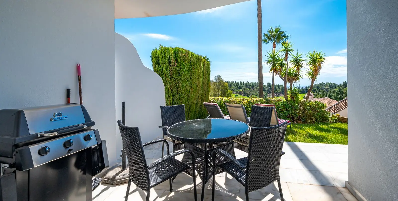 Продажа апартаментов на первом этаже в Mijas Costa 8