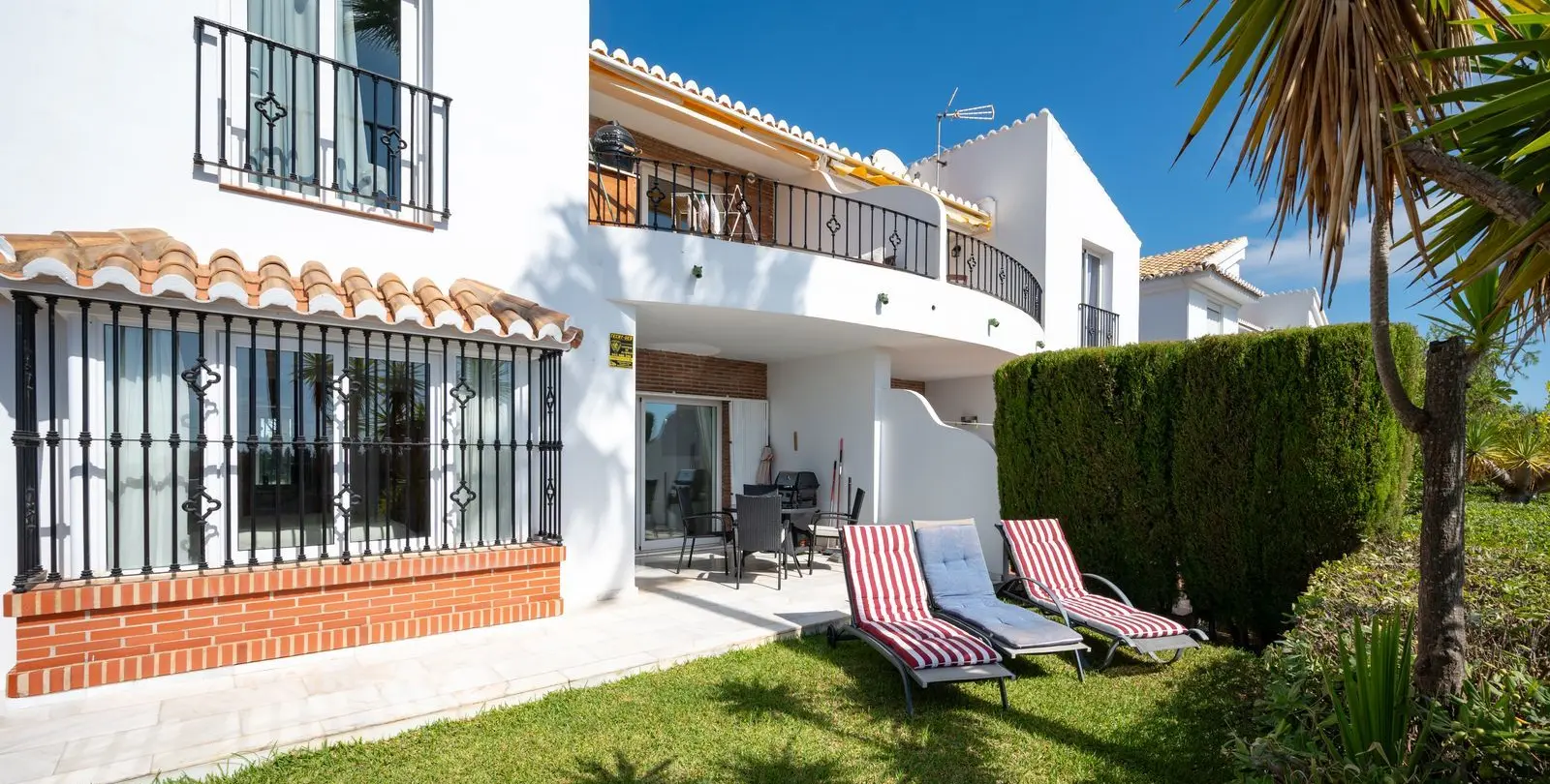 Продажа апартаментов на первом этаже в Mijas Costa 24