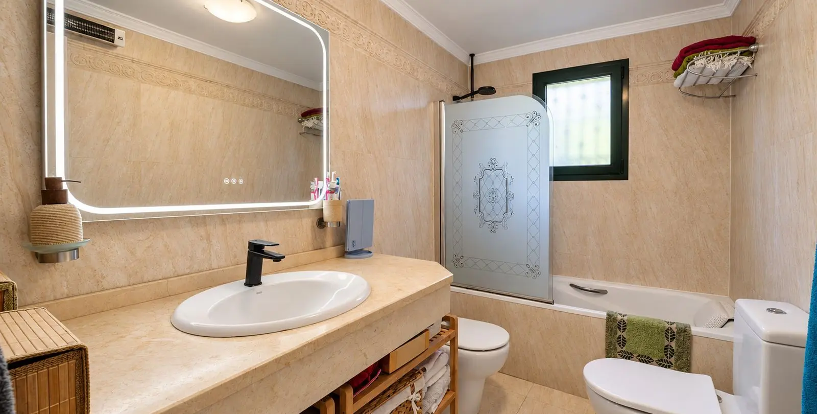Продажа апартаментов на среднем этаже в Elviria 6