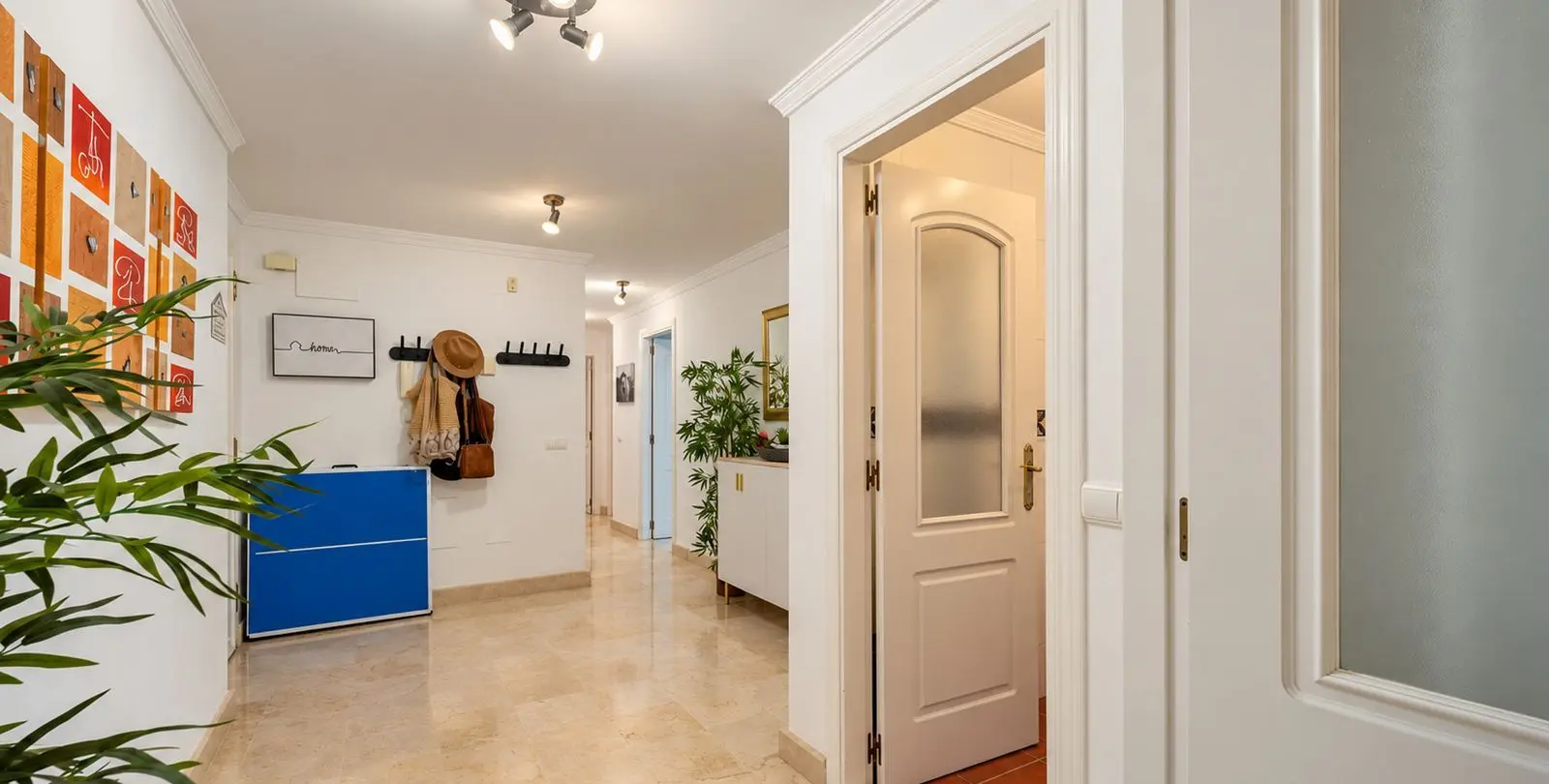 Продажа апартаментов на среднем этаже в Elviria 24