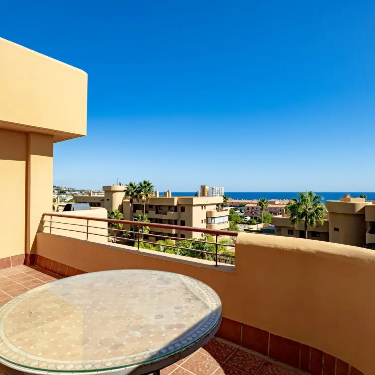 Sale of penthouse in La Cala de Mijas