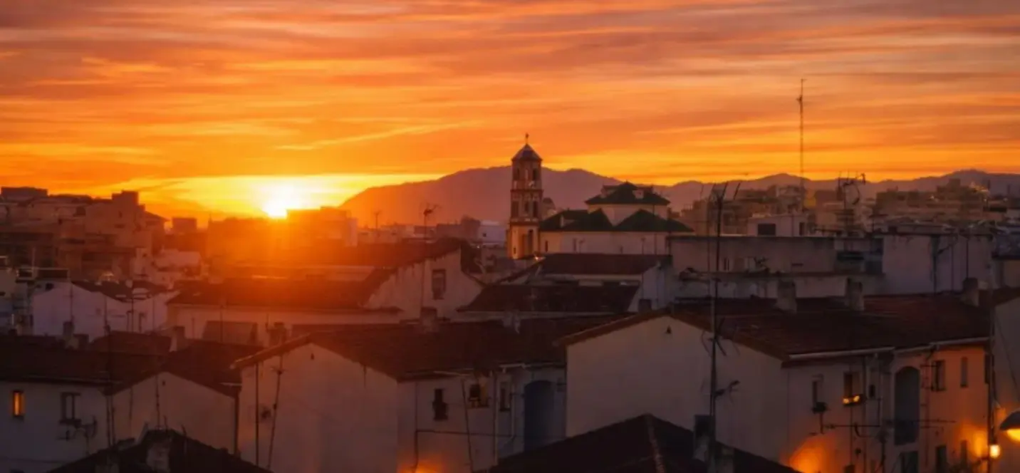 Sale of middle floor apartment in Marbella 0