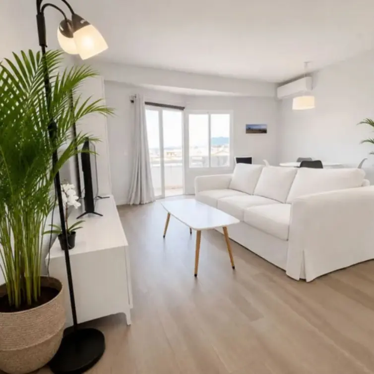 Sale of middle floor apartment in Marbella