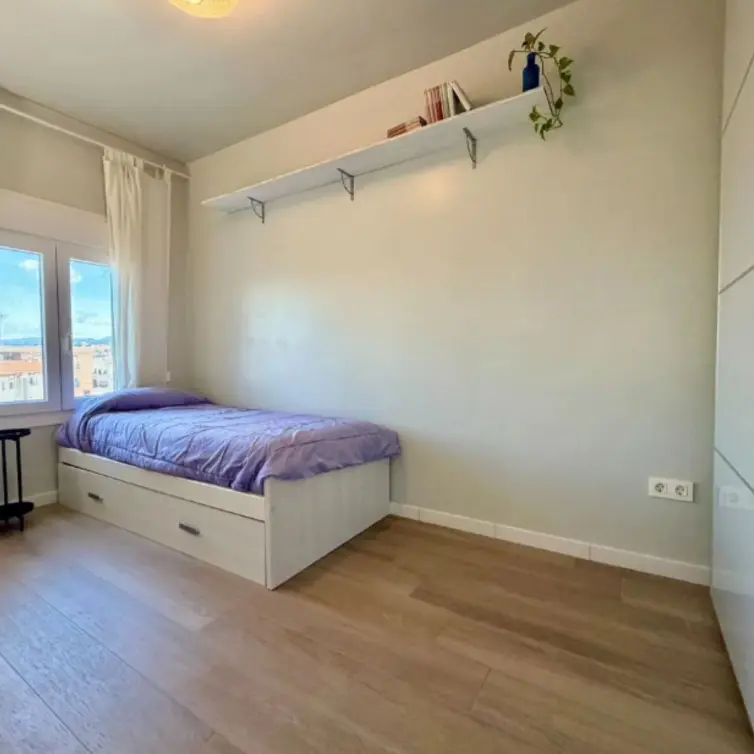 Sale of middle floor apartment in Marbella