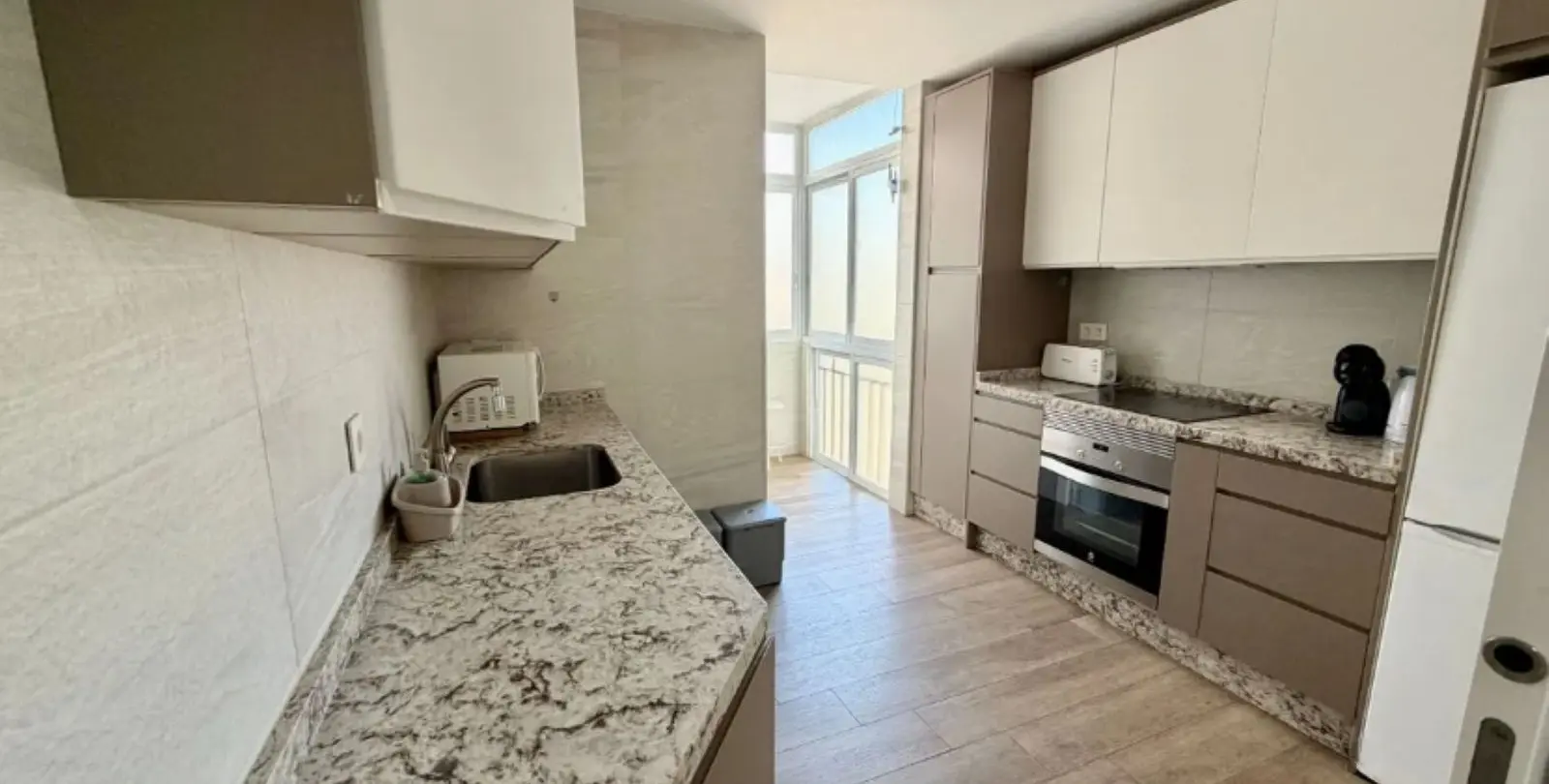 Sale of middle floor apartment in Marbella 9