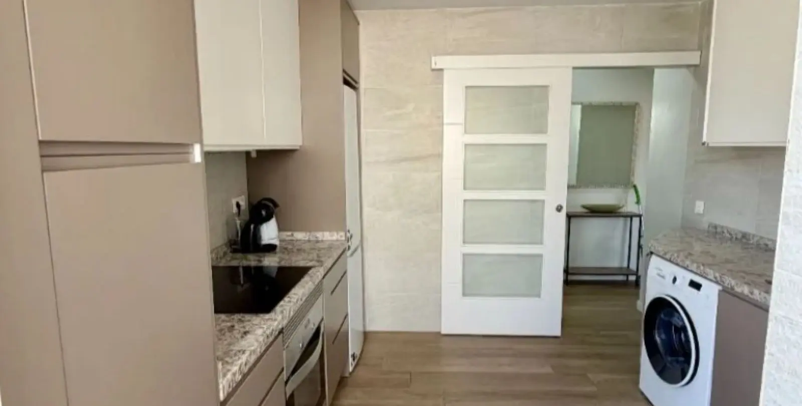 Sale of middle floor apartment in Marbella 10