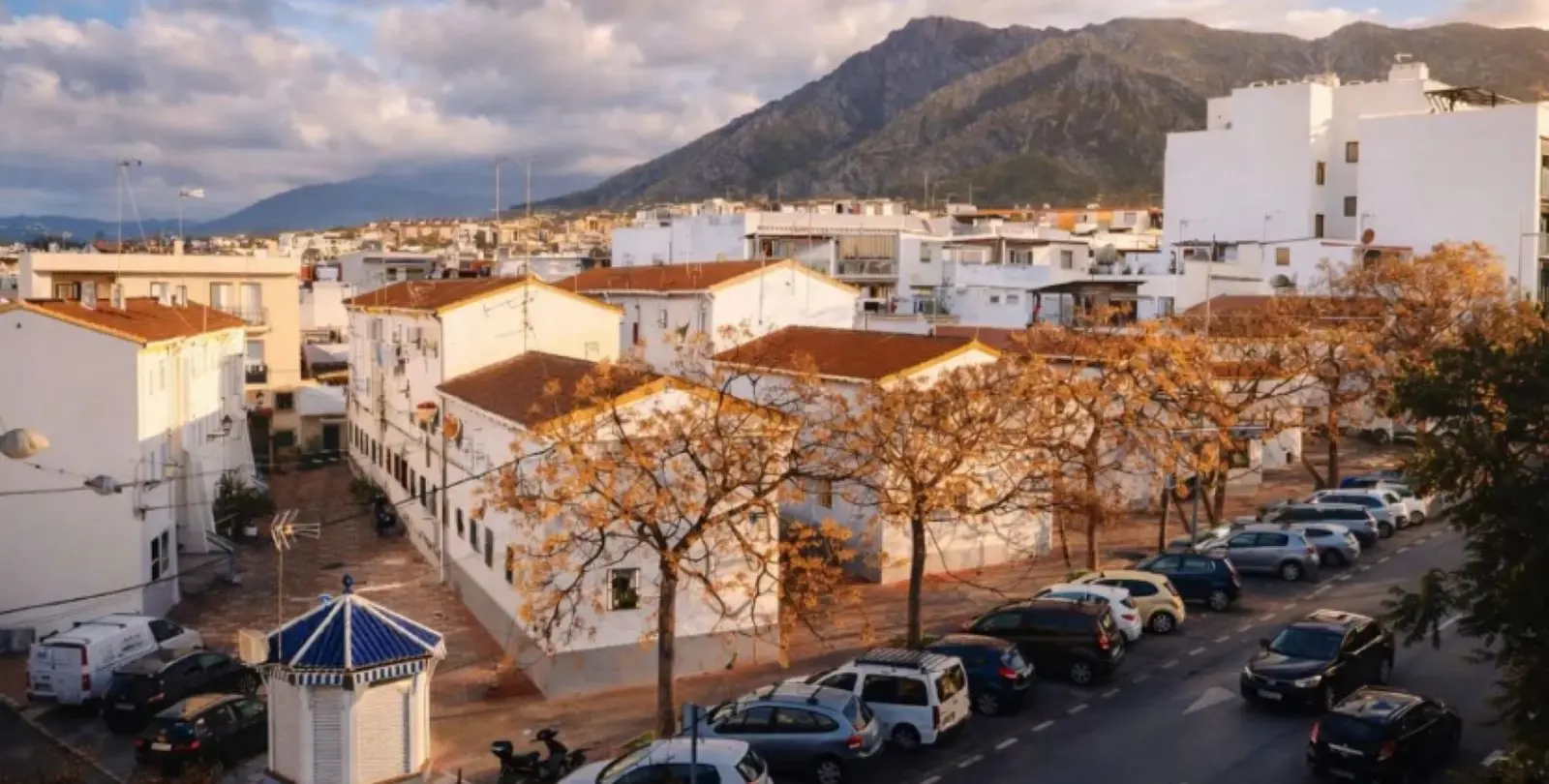 Sale of middle floor apartment in Marbella 18
