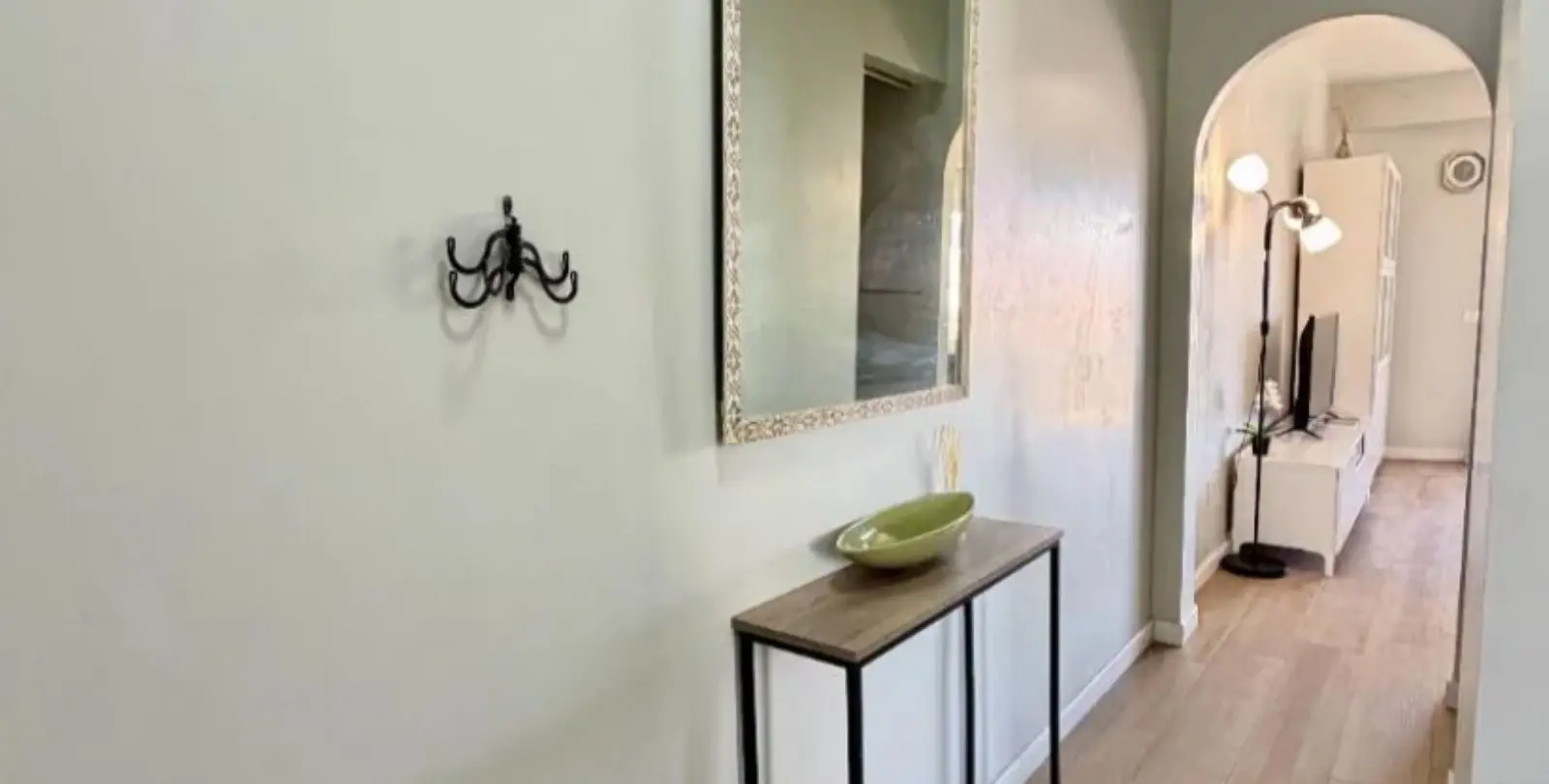 Sale of middle floor apartment in Marbella 21
