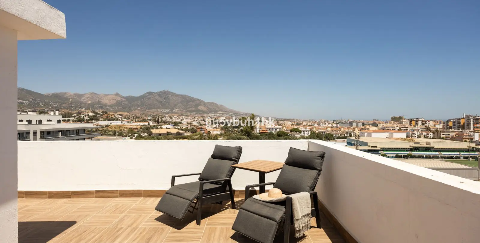 Продажа пентхауса в Las Lagunas 19