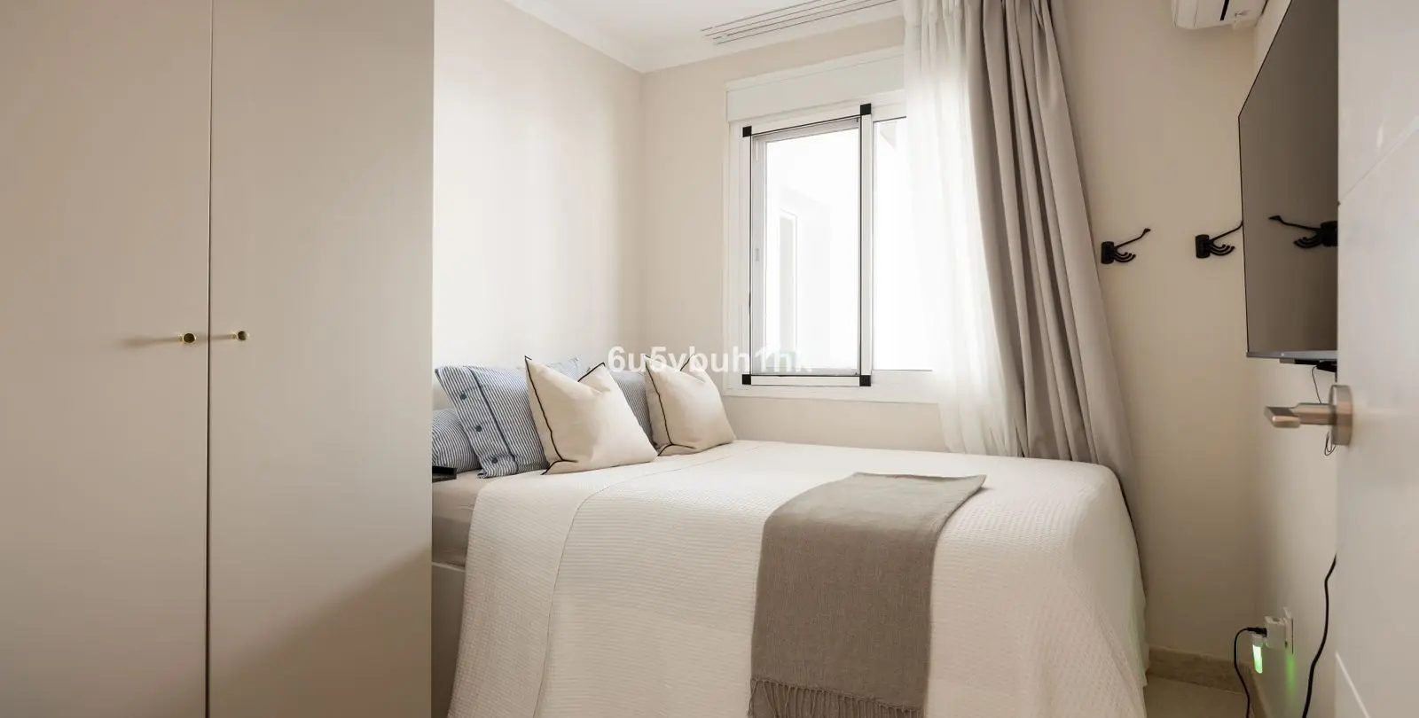 Продажа пентхауса в Las Lagunas 25