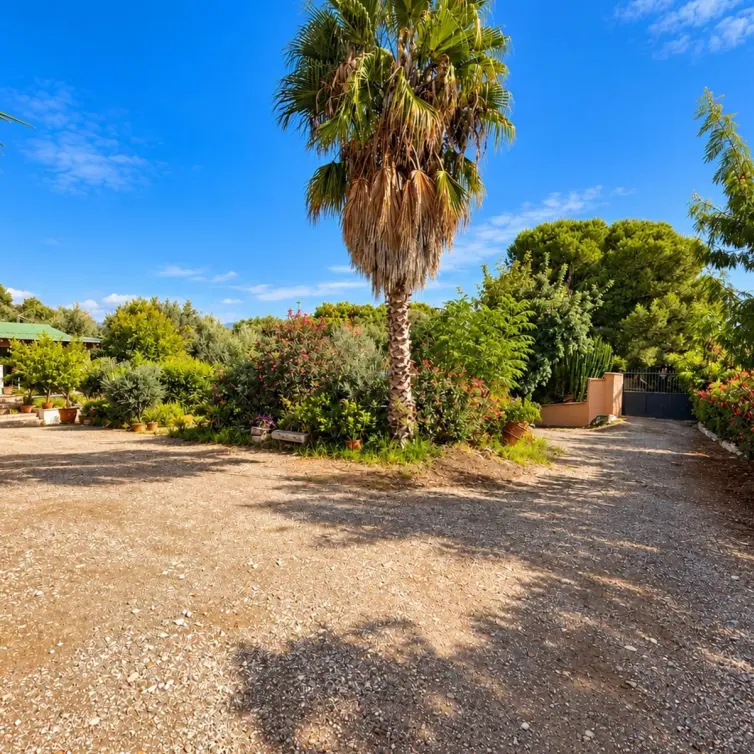 Venta de parcela residencial en Estepona