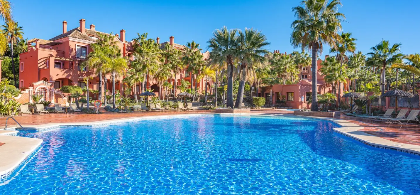 Venta de ático dúplex en Nueva Andalucía 2
