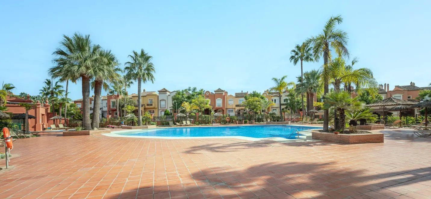 Venta de ático dúplex en Nueva Andalucía 3