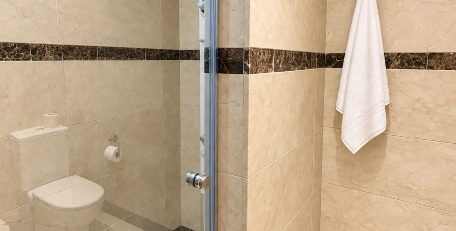 Venta de ático dúplex en Nueva Andalucía 13