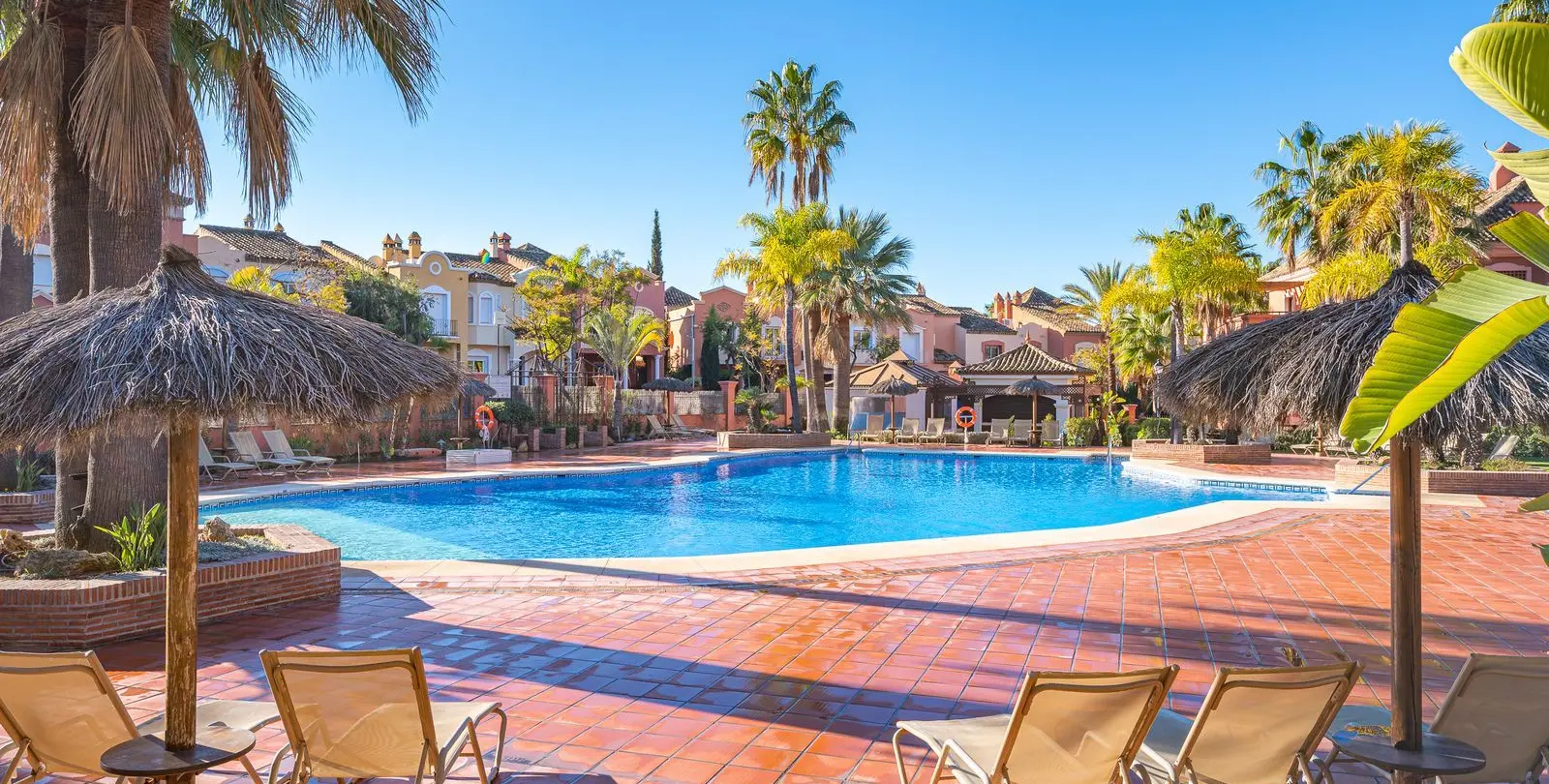 Venta de ático dúplex en Nueva Andalucía 22
