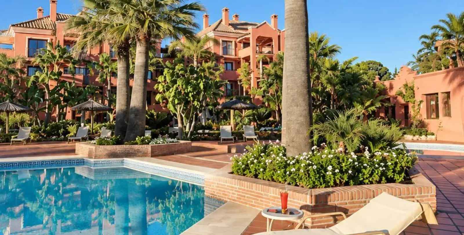 Venta de ático dúplex en Nueva Andalucía 35