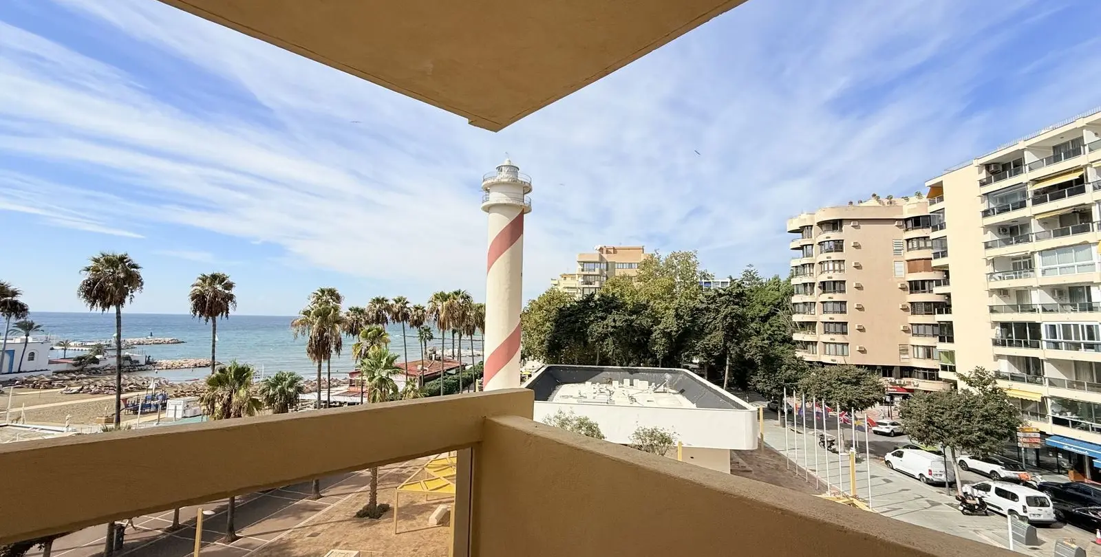 Продажа апартаментов на среднем этаже в Marbella 16