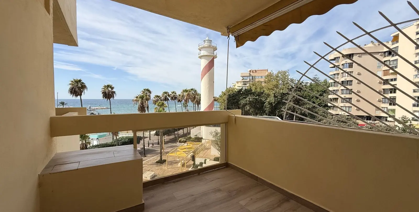 Продажа апартаментов на среднем этаже в Marbella 22