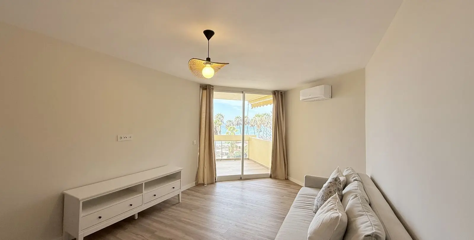 Продажа апартаментов на среднем этаже в Marbella 27