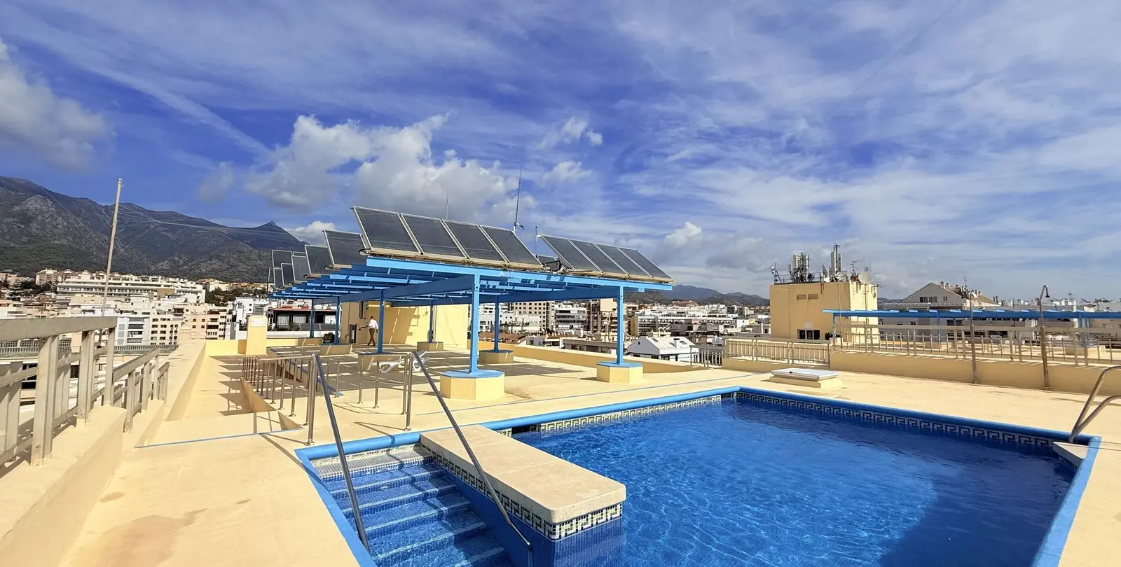 Продажа апартаментов на среднем этаже в Marbella 34