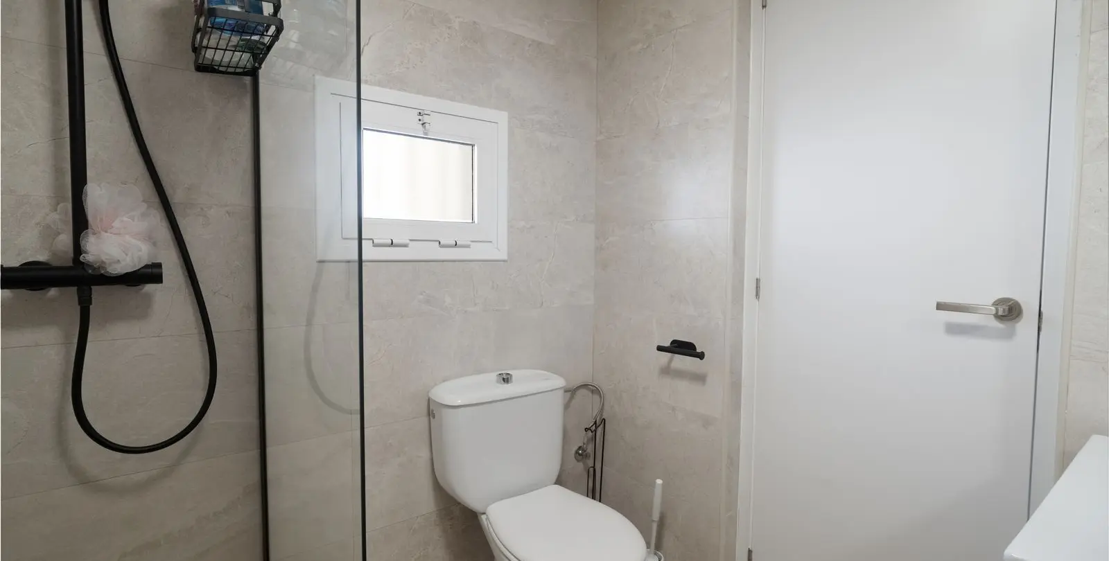 Продажа  отдельно стоящей виллы в Benalmadena Costa 39
