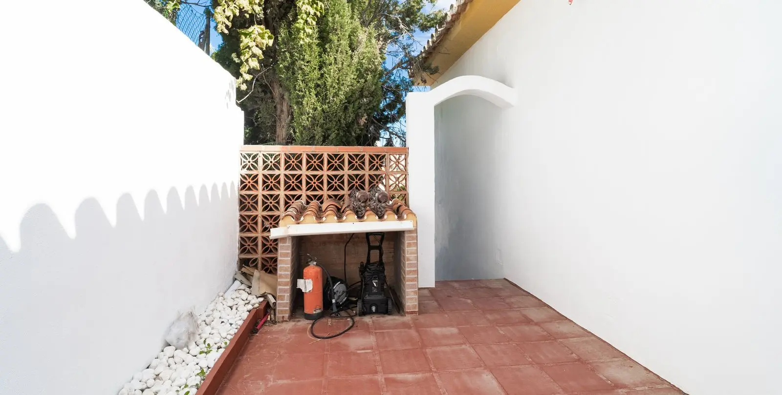 Продажа  отдельно стоящей виллы в Benalmadena Costa 46