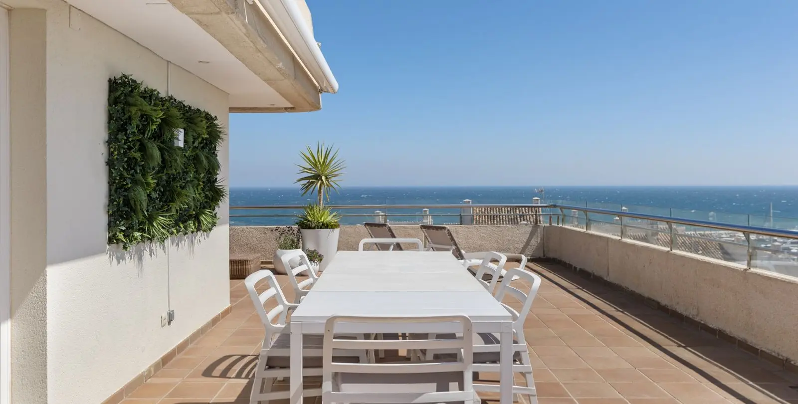 Продажа пентхауса в Puerto Banús 28