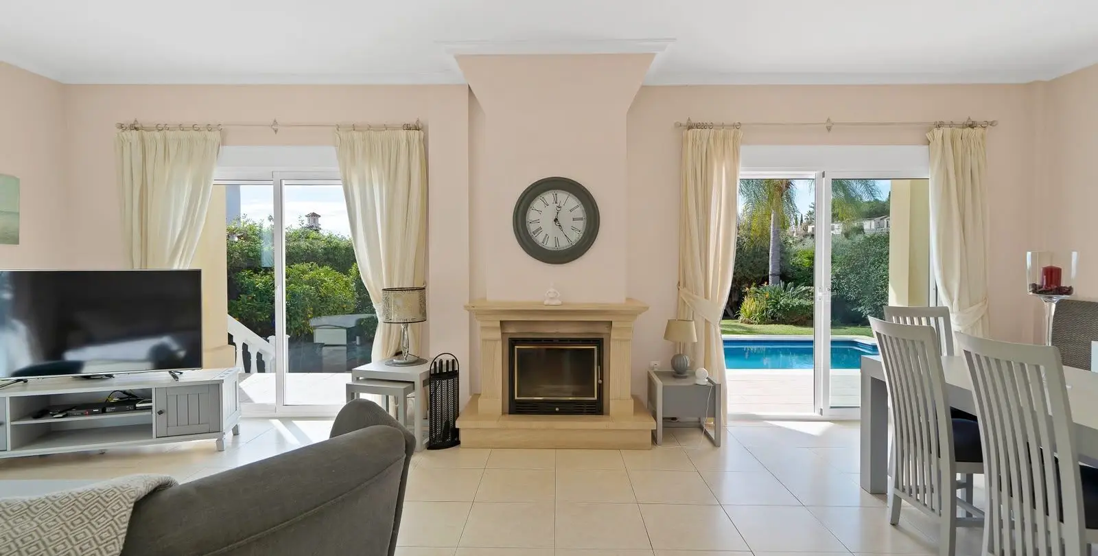 Продажа  отдельно стоящей виллы в Benalmadena Costa 7