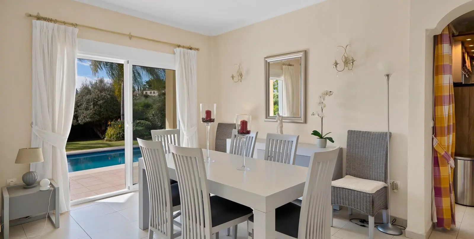 Продажа  отдельно стоящей виллы в Benalmadena Costa 11