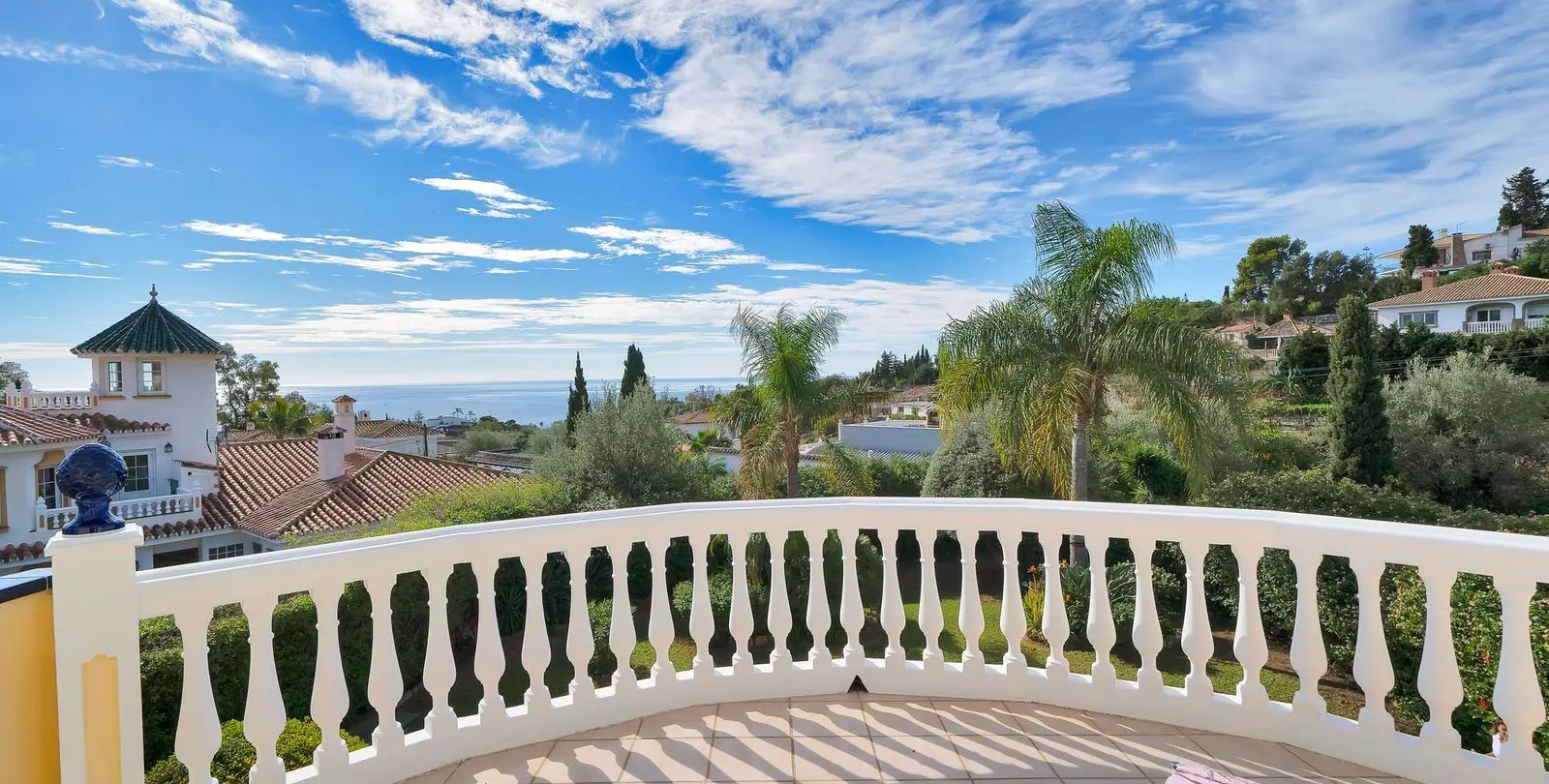 Продажа  отдельно стоящей виллы в Benalmadena Costa 25