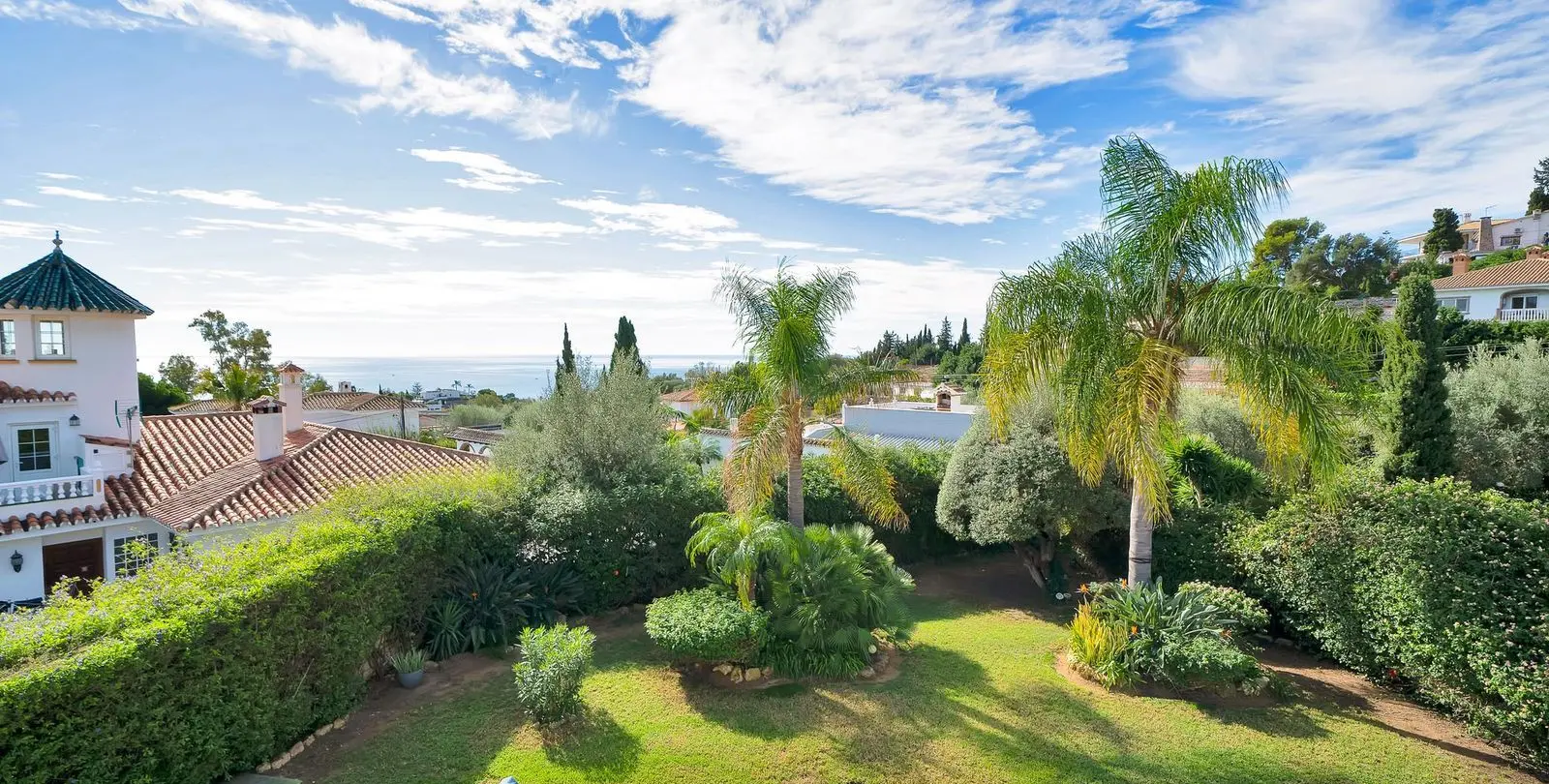 Продажа  отдельно стоящей виллы в Benalmadena Costa 26