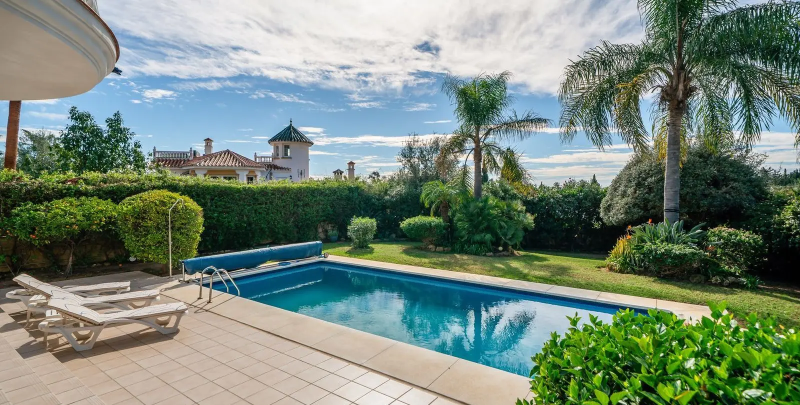 Продажа  отдельно стоящей виллы в Benalmadena Costa 38