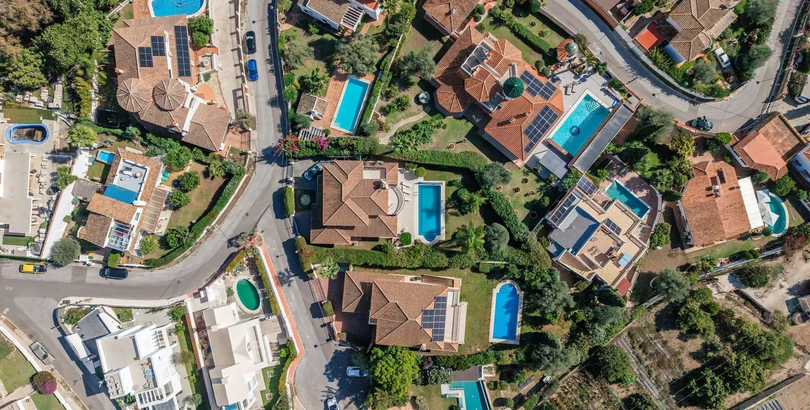 Продажа  отдельно стоящей виллы в Benalmadena Costa 48
