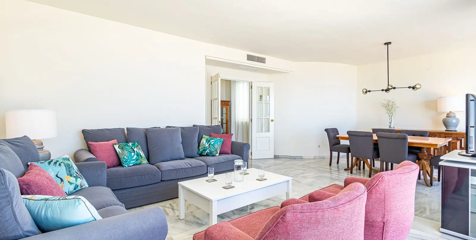 Продажа апартаментов на среднем этаже в Marbella 6