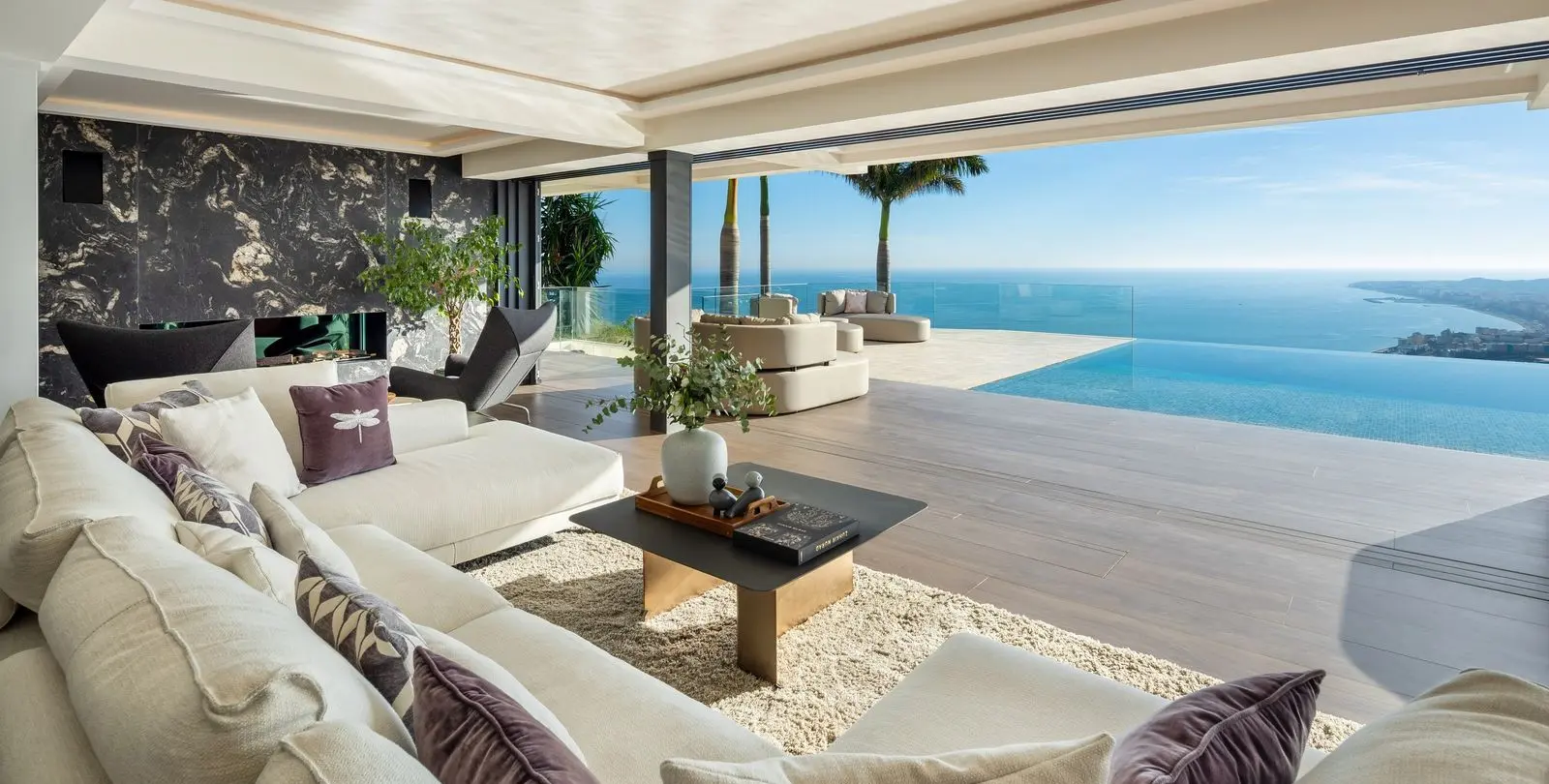Продажа  отдельно стоящей виллы в Benalmadena 26